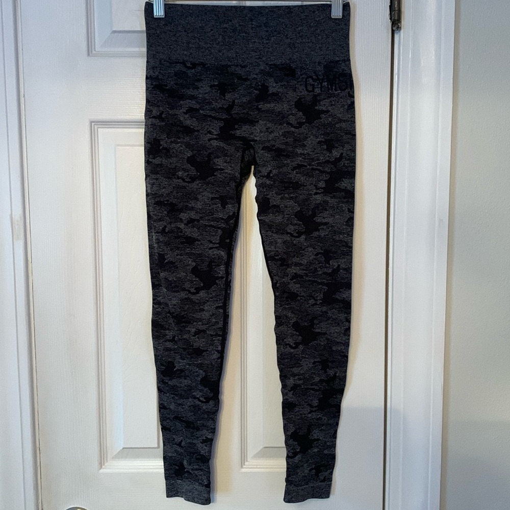 Gymshark Black & Gray Camo Adapt Seamless Leggings Size M #87